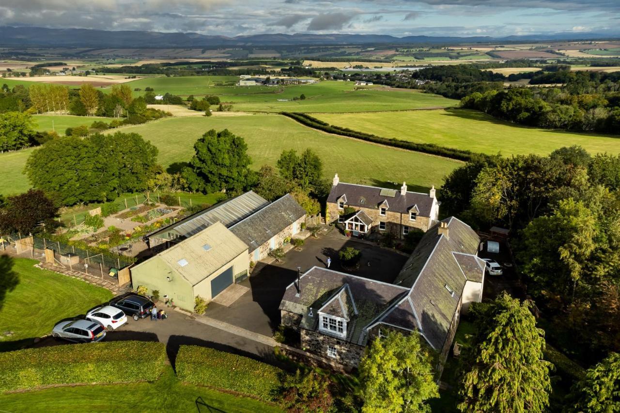 The Steading At Pitmeadow Farm Villa Dunning Bagian luar foto