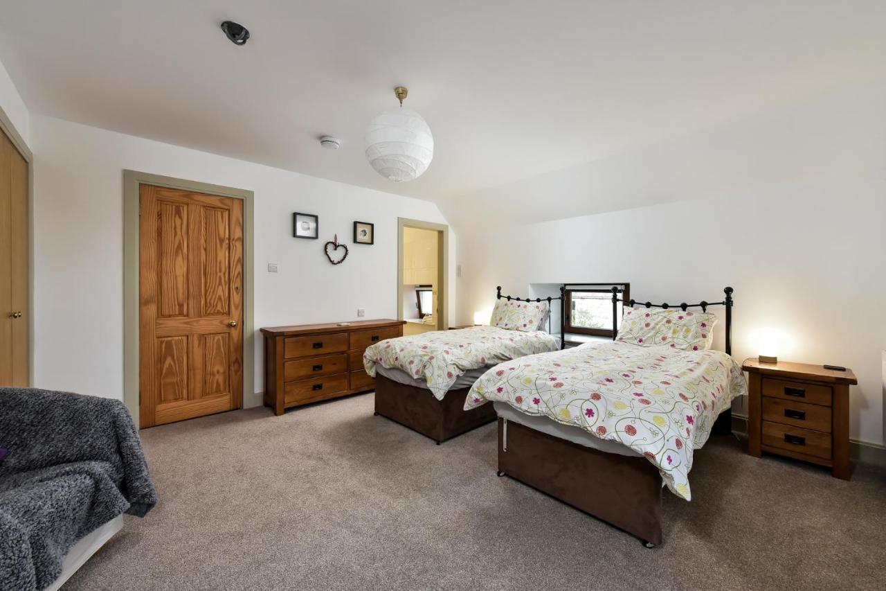 The Steading At Pitmeadow Farm Villa Dunning Bagian luar foto